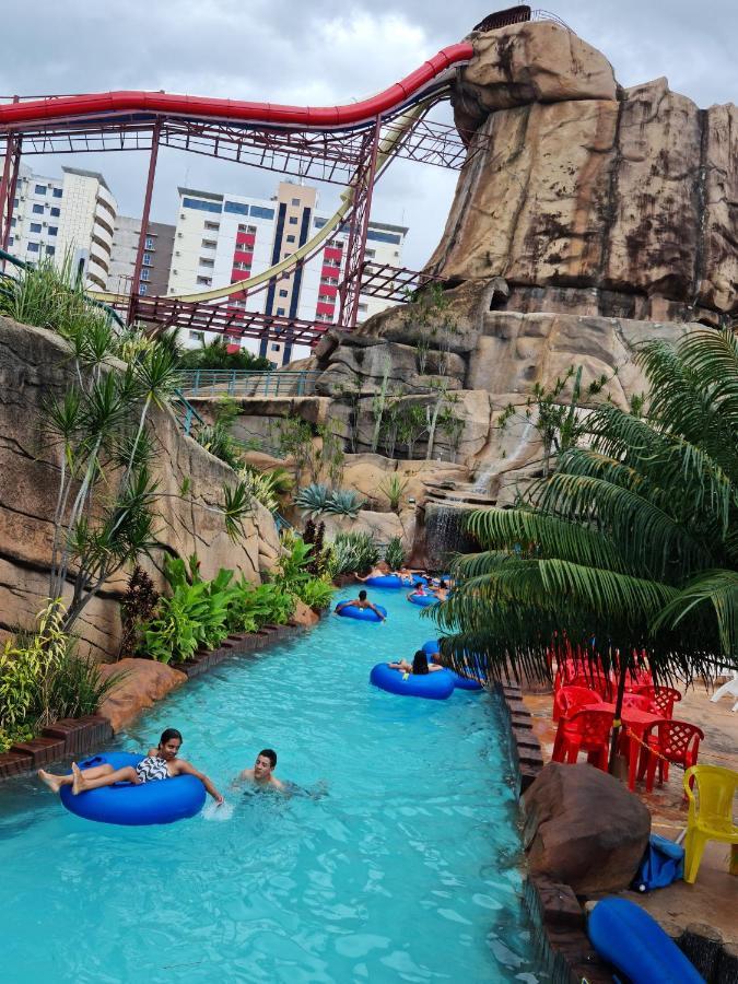 Piazza Splash Acquapark Vacation กัลดัสโนวัส ภายนอก รูปภาพ