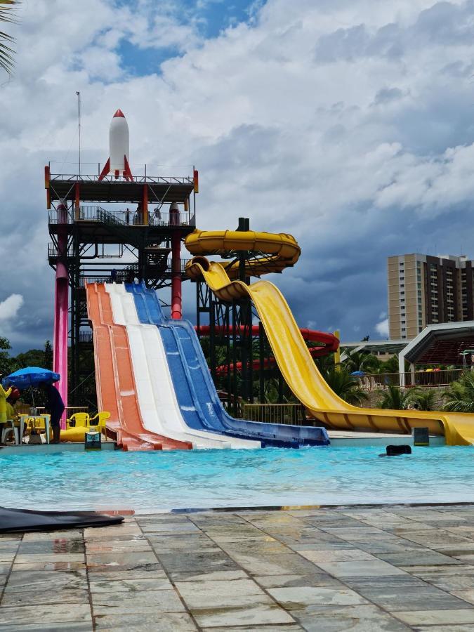 Piazza Splash Acquapark Vacation กัลดัสโนวัส ภายนอก รูปภาพ